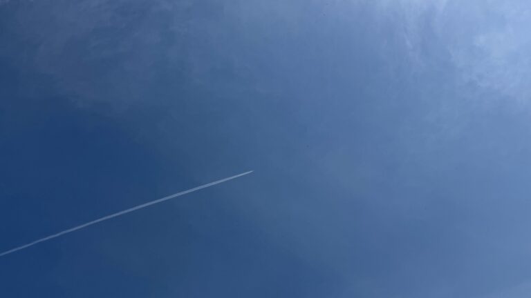 飛行機雲